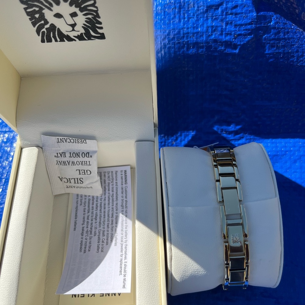 Anne Klein Gold and Black Women's Watch with tags. - Picture 2 of 3